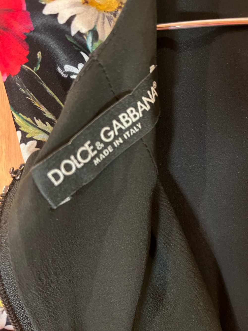 Dolce & Gabbana Silk Mini Black Dress with Red and White Floral Print - Picture 4 of 6